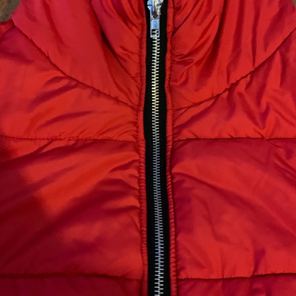 Red jacket forever 21 - Picture 12 of 15